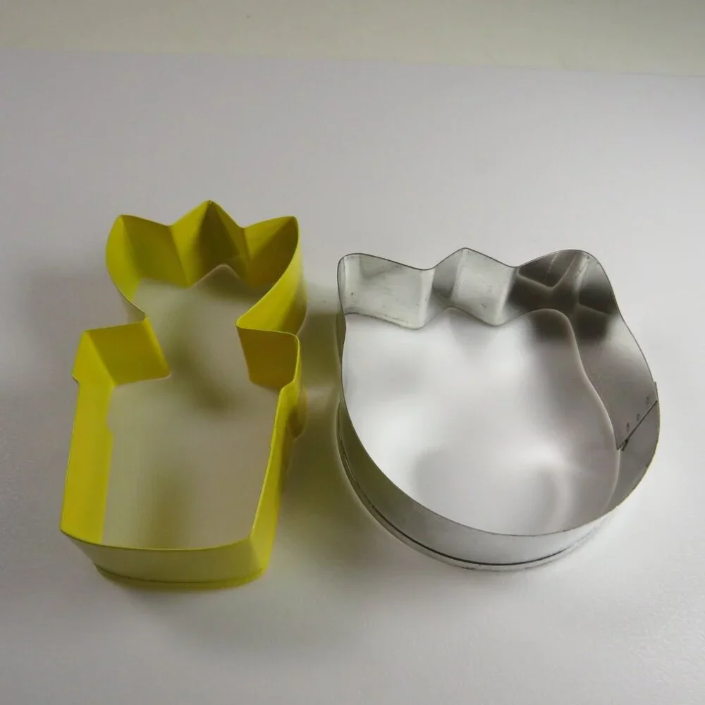 Cookie Cutters Metal Spring Tulip & Tulip Flower in Pot Enamel Painted